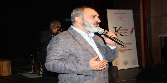 Dursun Ali Erzincanlı, Kahta’da duygusal anlar yaşattı